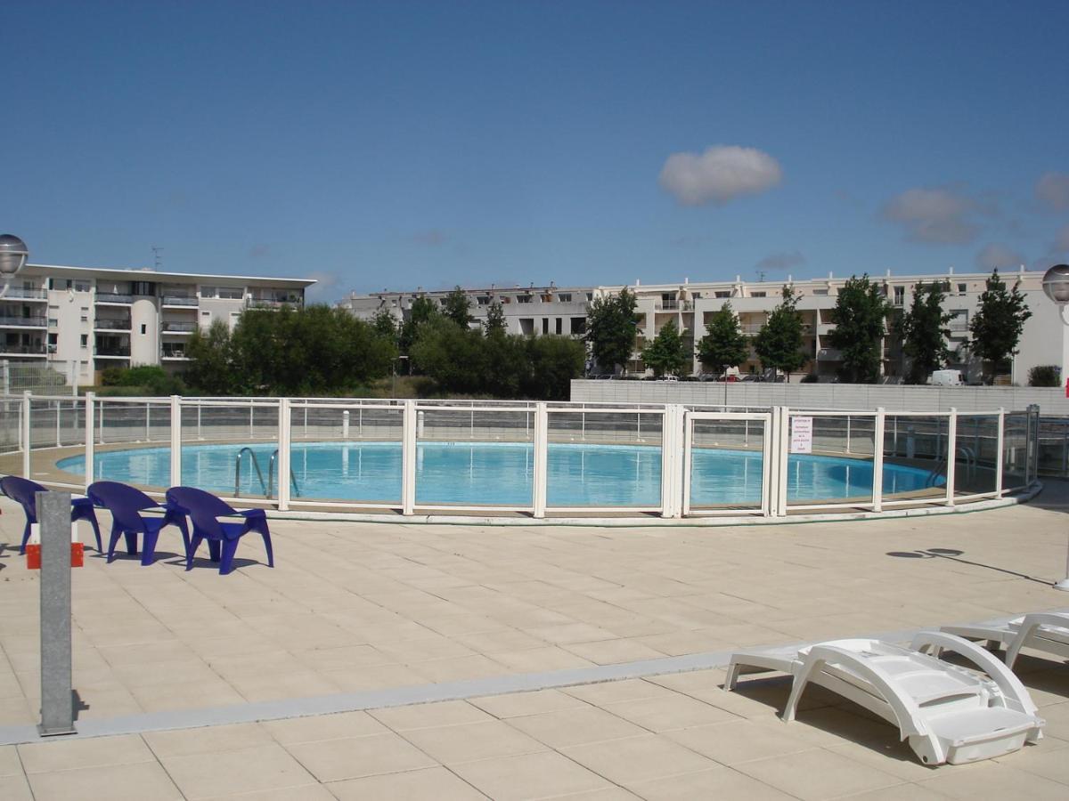 ラ・ロシェルL'Albatros- Parking - Piscineアパートメント エクステリア 写真